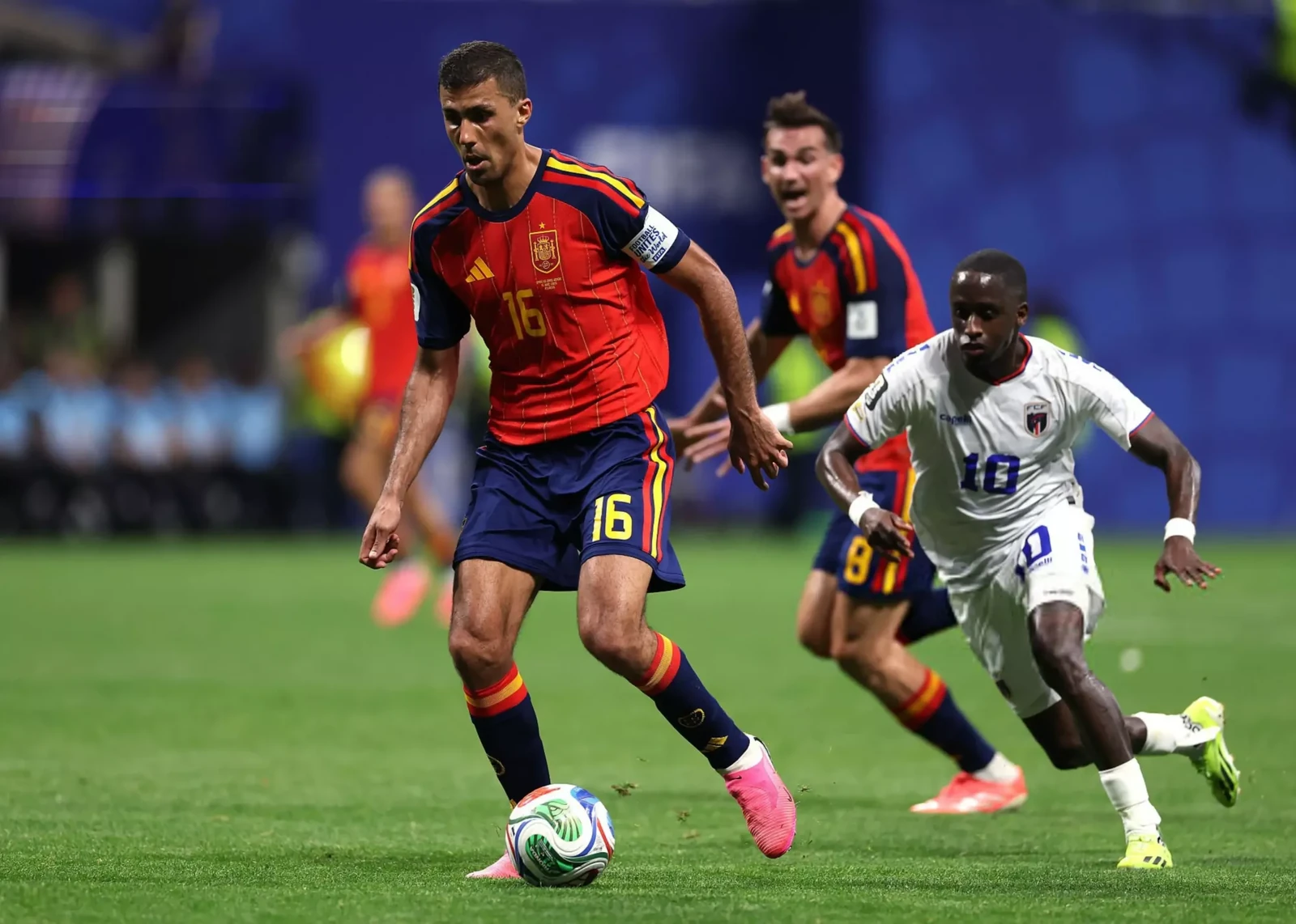 Saudi Arabia weigh low-block plan as Spain seek World Cup response