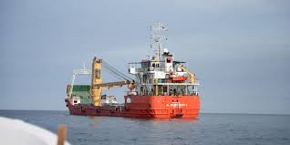 Iran warns U.S. over Hormuz ship plan as oil stays above $100