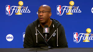 Mike Brown questions officiating after Knicks’ Game 3 loss to Spurs