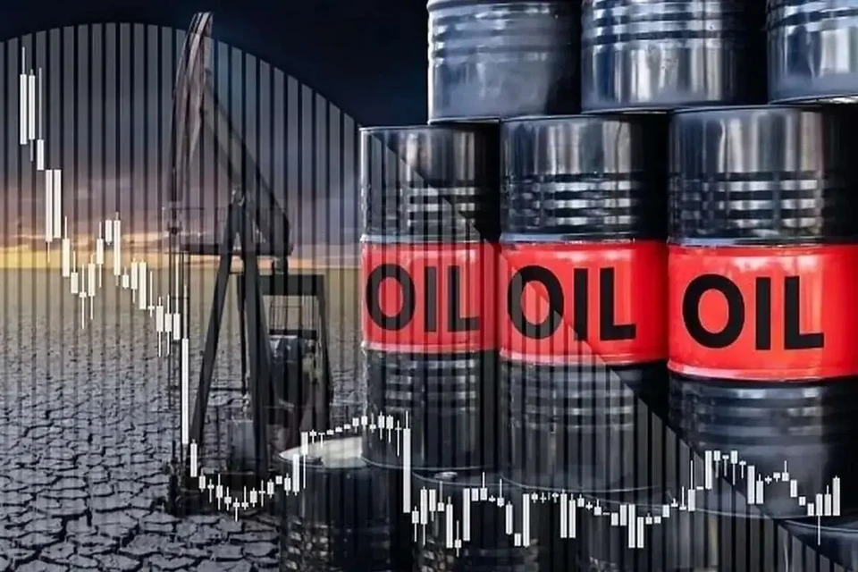 پس از اظهارات رایت درباره افزایش ترافیک هرمز، نفت نزدیک به 4% کاهش یافت
