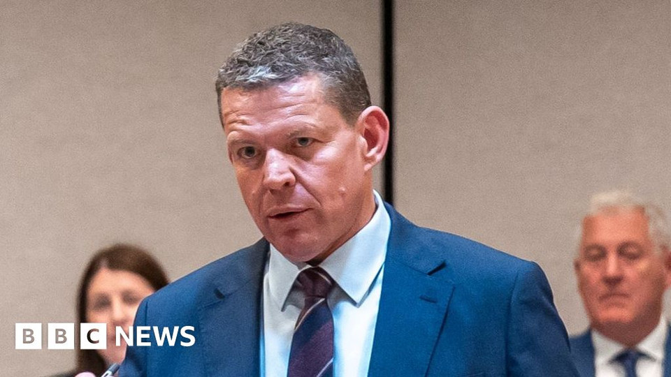 Le premier ministre gallois réclame un nouveau départ avec Westminster après la démission de Starmer