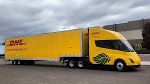 Le Tesla Semi suscite l’intérêt des camionneurs californiens