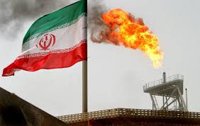 Le pétrole grimpe après l’impasse entre États‑Unis et Iran sur Hormuz et le nucléaire