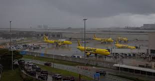 Les pourparlers pour renflouer Spirit Airlines au point mort alors que la compagnie frôle l'effondrement